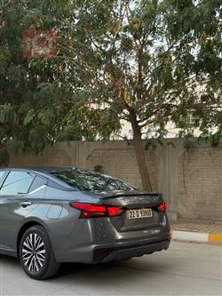 نیسان ئەلتیما